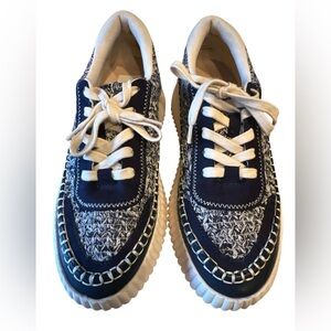 EUC DOLCE VITA Dolen Denae Womens Shoes Sneakers Cream and Navy Platform Size 9